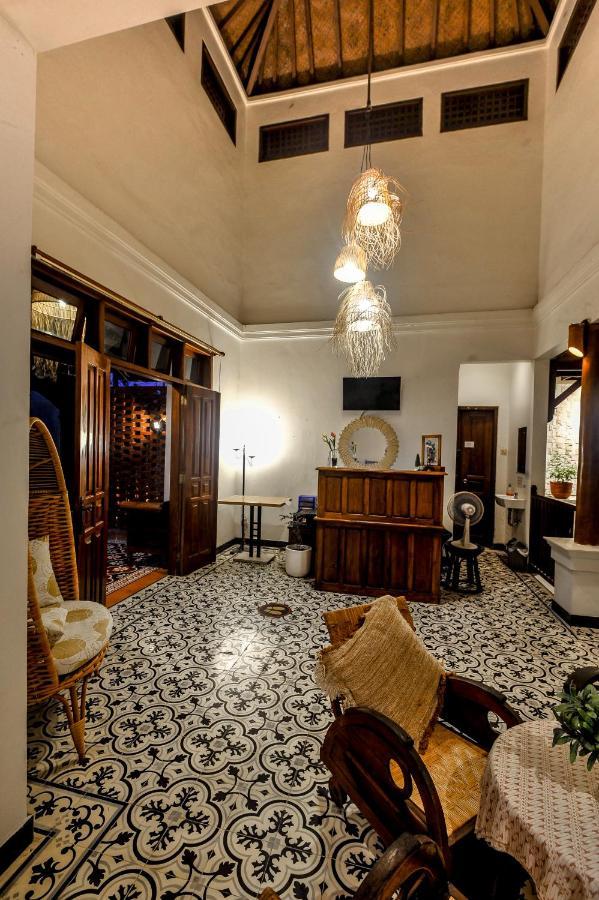 Rumah Mertua Heritage Hotel Jogjakarta Buitenkant foto